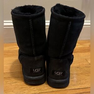 Ugg Classic Short boots